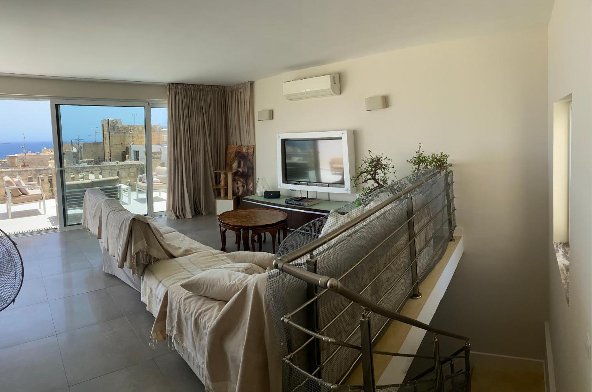 Palatial Flat Inside Bright Duplex Penthouse Apartamento